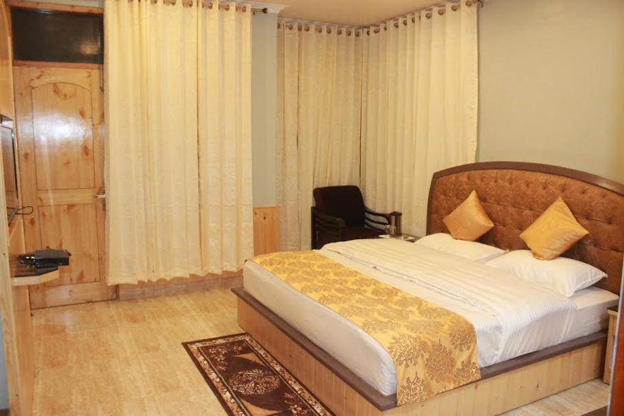 Hotel Bodh International Manāli Eksteriør bilde